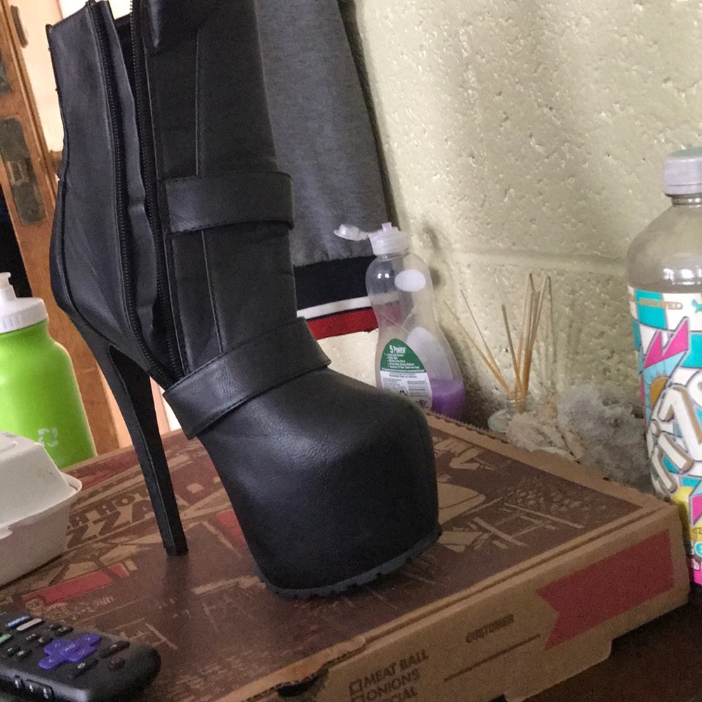 Women Harley boots